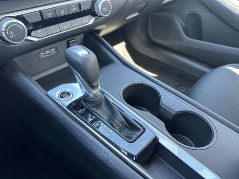 Used 2025 Nissan Altima 2.5 SV image 41