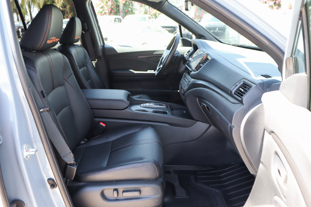 Used 2025 Honda Ridgeline TrailSport image 41
