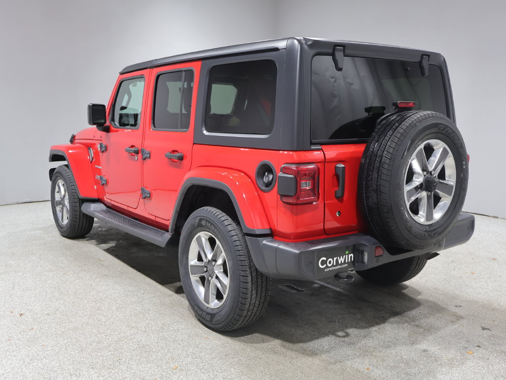 Used 2018 Jeep Wrangler Unlimited Sahara AWD/4WD image 6