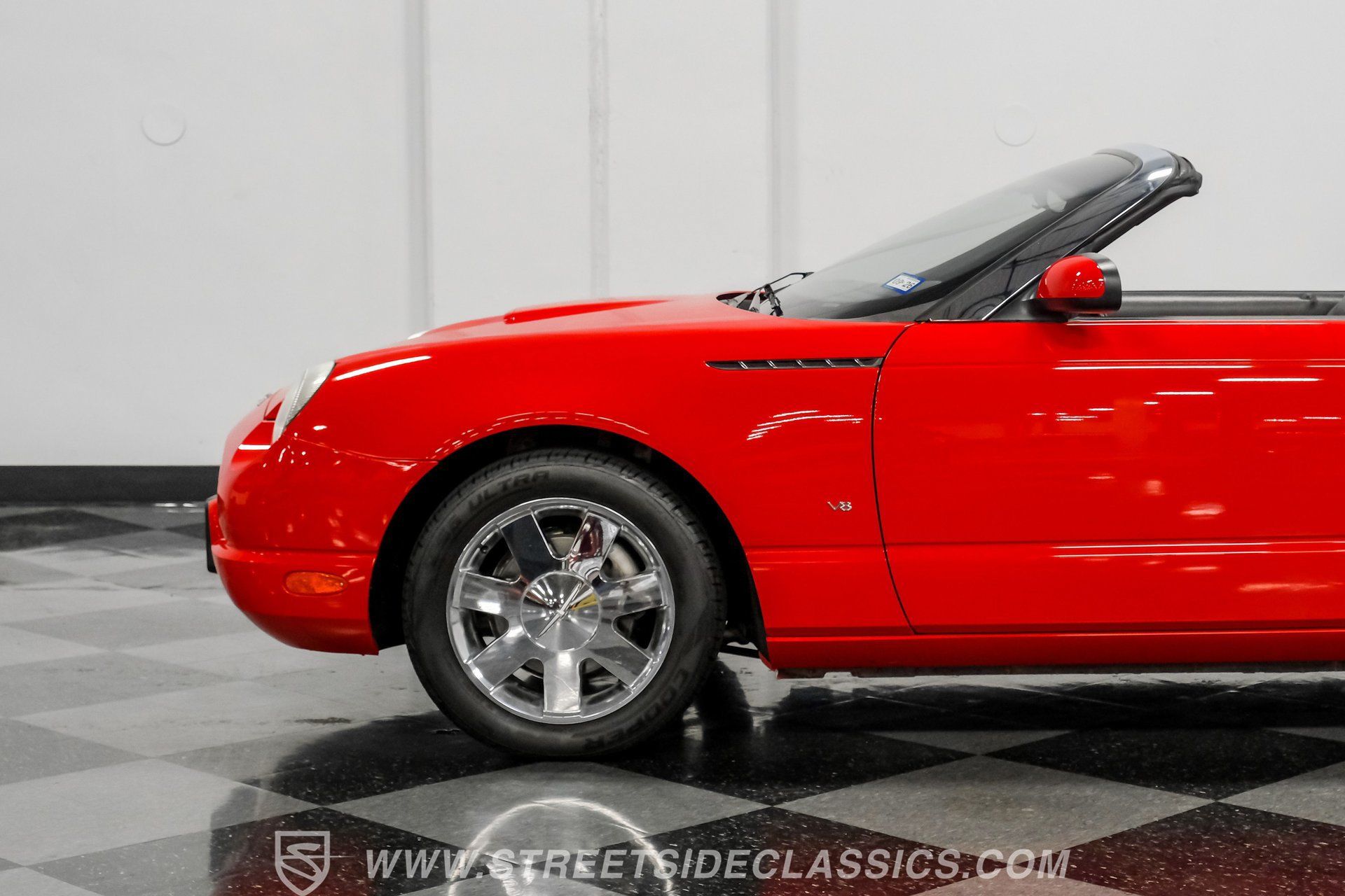 Used 2003 Ford Thunderbird RWD image 28
