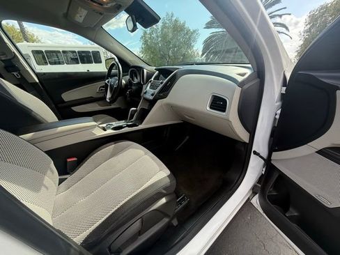 Used 2015 Chevrolet Equinox LT image 10