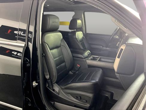 Used 2018 GMC Sierra 1500 Denali w/ Denali Ultimate Package AWD/4WD image 9