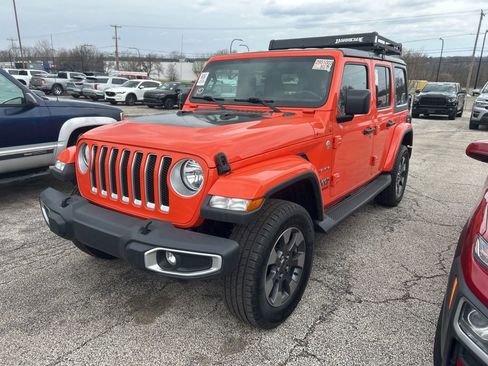 Used 2018 Jeep Wrangler Unlimited Sahara image 3