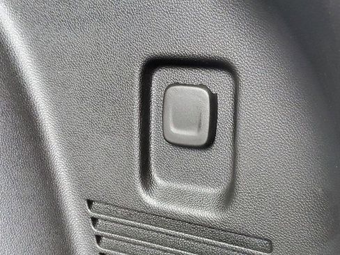 Used 2023 Chevrolet Blazer LT w/ Convenience Package image 31