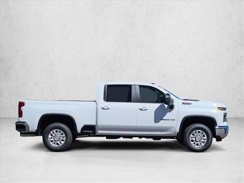 New 2026 Chevrolet Silverado 2500 LT w/ All Star Edition AWD/4WD image 10