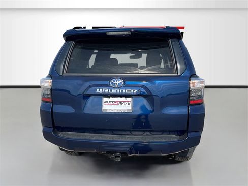 Used 2023 Toyota 4Runner SR5 image 6