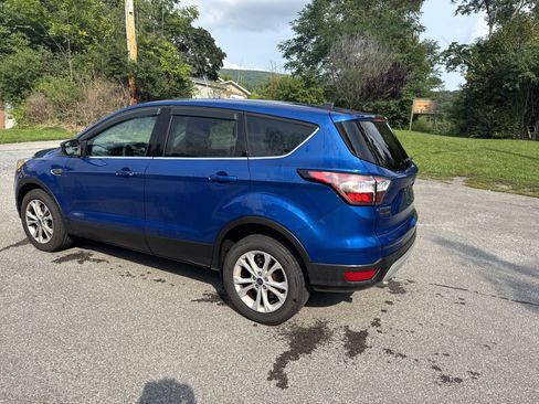 Used 2017 Ford Escape SE AWD/4WD image 7