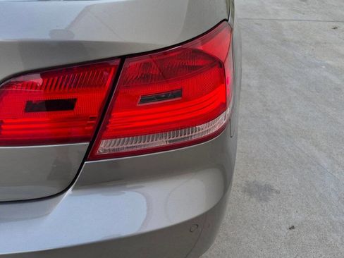 Used 2007 BMW 335i Convertible image 24