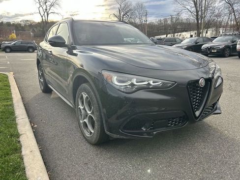 New 2026 Alfa Romeo Stelvio Sprint w/ Convenience Package image 2