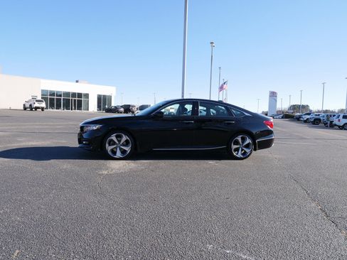 Used 2020 Honda Accord Touring image 7