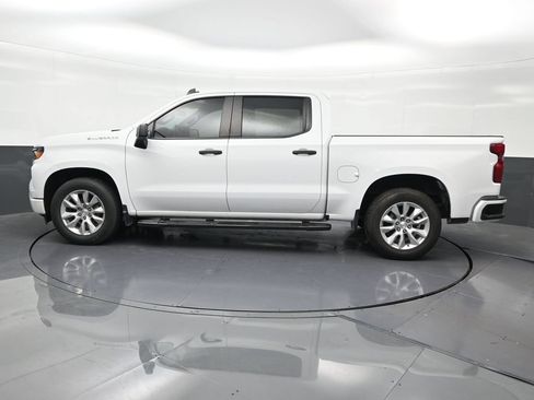 Used 2023 Chevrolet Silverado 1500 Custom RWD image 2