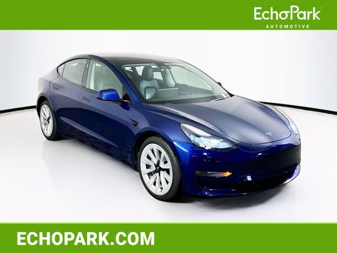 Used 2022 Tesla Model 3 Long Range image 1