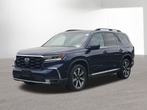 Used 2023 Honda Pilot Touring image 1