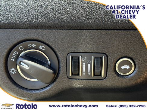 Used 2023 Chrysler 300 Touring w/ Sport Appearance Package RWD image 19