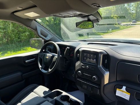 New 2025 Chevrolet Silverado 1500 W/T w/ WT Safety Package AWD/4WD image 31