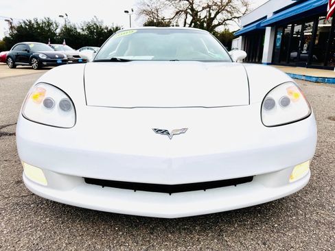 Used 2009 Chevrolet Corvette Coupe w/ Preferred Equipment Group image 28