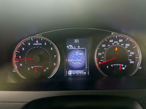 Used 2017 Toyota Camry SE FWD image 18