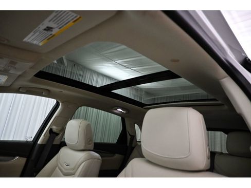 Used 2020 Cadillac XT5 Premium Luxury AWD/4WD image 36
