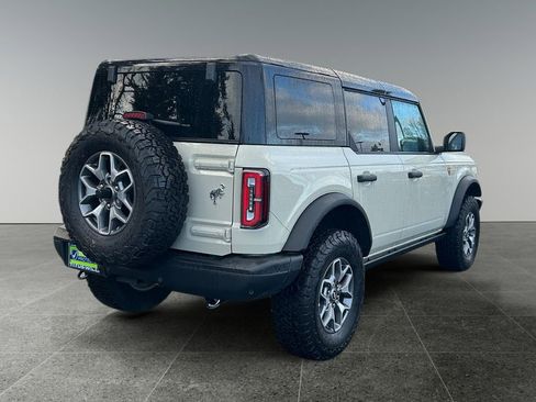 Used 2025 Ford Bronco Badlands AWD/4WD image 8