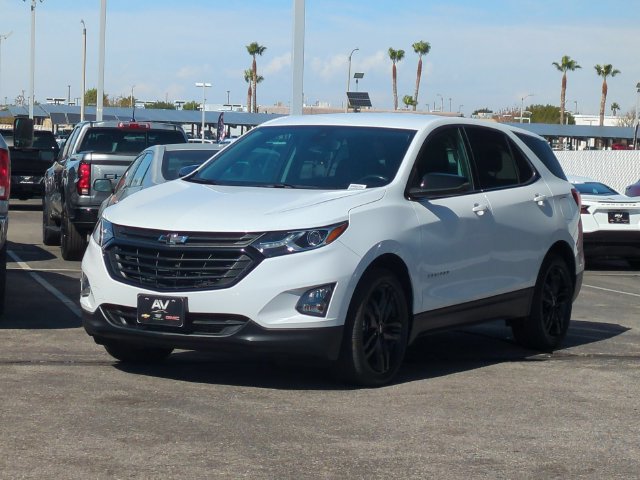 Used 2020 Chevrolet Equinox LT w/ Sport Edition FWD image 4