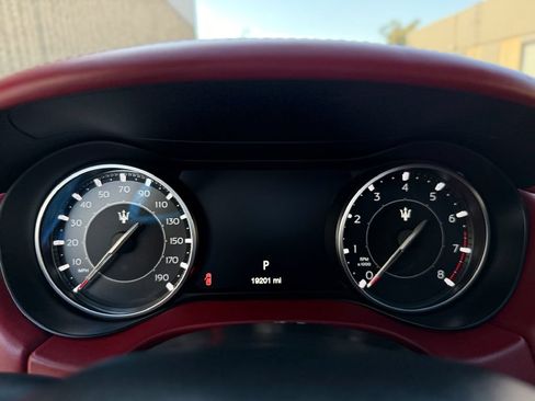 Used 2023 Maserati Ghibli Modena RWD image 20