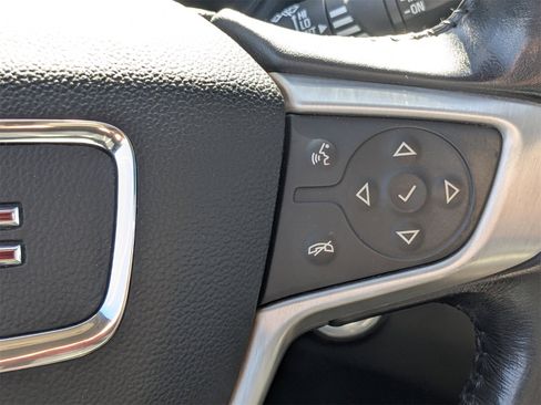 Used 2019 GMC Terrain SLE w/ Driver Convenience Package image 29