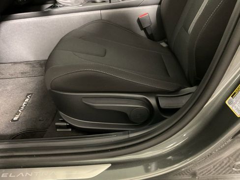 New 2026 Hyundai Elantra SE image 21