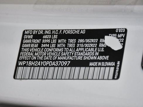 Used 2023 Porsche Cayenne Turbo S image 21