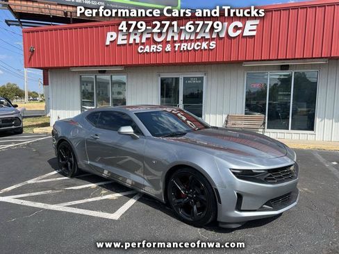 Used 2023 Chevrolet Camaro LT RWD image 1