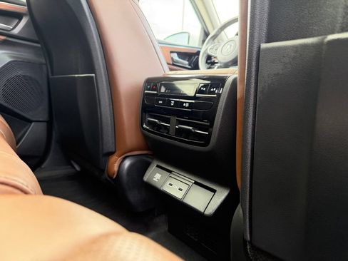 Used 2024 Acura MDX SH-AWD w/ Technology Package image 23