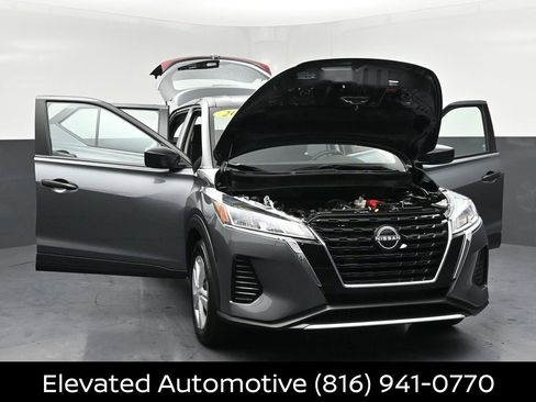 Certified 2025 Nissan Kicks Play S FWD image 37