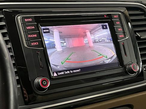 Used 2017 Volkswagen Beetle 1.8T SEL image 25