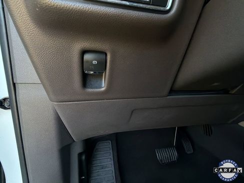 Used 2021 Lincoln Nautilus Reserve w/ Equipment Group 201A image 24