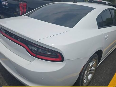 Used 2022 Dodge Charger SXT RWD image 1
