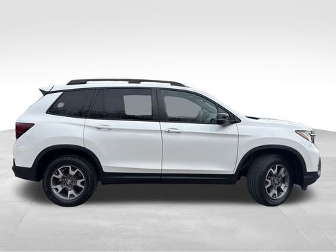 Used 2023 Honda Passport TrailSport image 16
