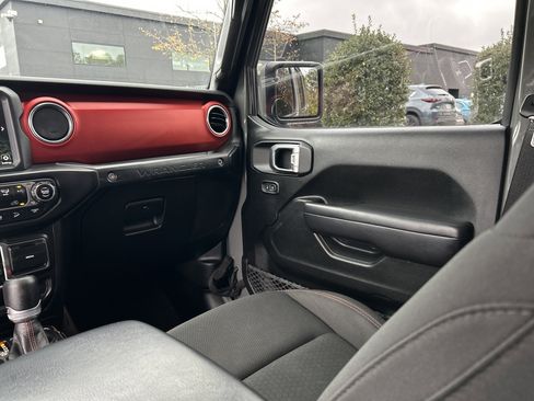 Used 2019 Jeep Wrangler Unlimited Rubicon image 78