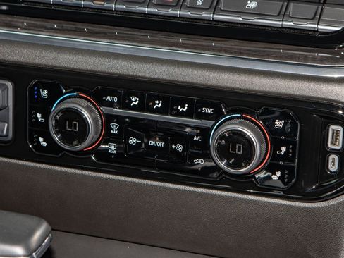 Used 2024 Chevrolet Silverado 1500 LTZ w/ LTZ Convenience Package II image 22