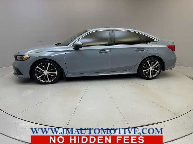 Used 2022 Honda Civic Touring image 2