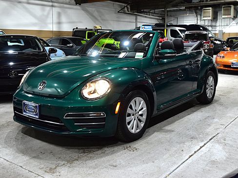 Used 2018 Volkswagen Beetle 2.0T image 15
