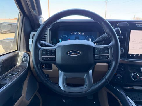 Used 2024 Ford F250 Lariat w/ Lariat Ultimate Package AWD/4WD image 13