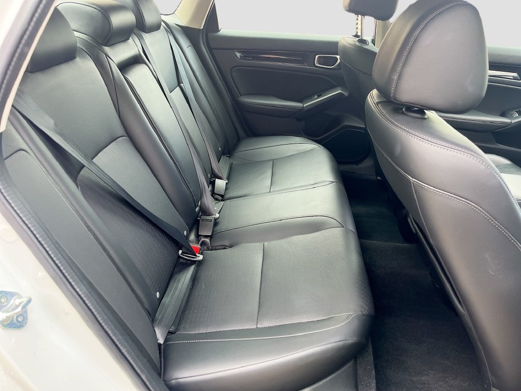 Used 2022 Honda Civic Touring image 28