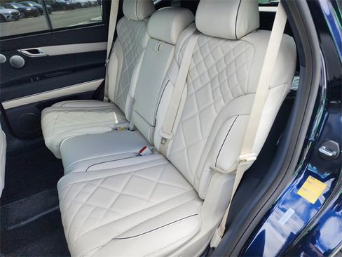 New 2025 Genesis GV80 3.5T Prestige image 11