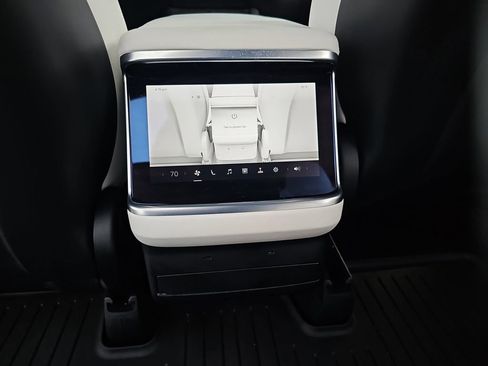 Used 2022 Tesla Model X Plaid image 20