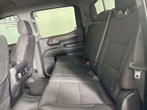 Used 2023 Chevrolet Silverado 1500 LT Trail Boss w/ Convenience Package II AWD/4WD image 23