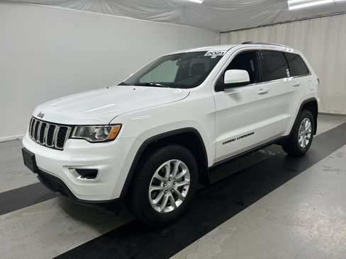 Used 2021 Jeep Grand Cherokee Laredo AWD/4WD image 5