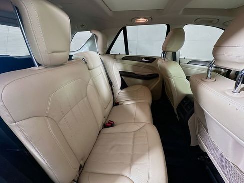 Used 2017 Mercedes-Benz GLE 350 4MATIC image 28