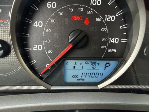 Used 2014 Toyota RAV4 LE AWD/4WD image 12