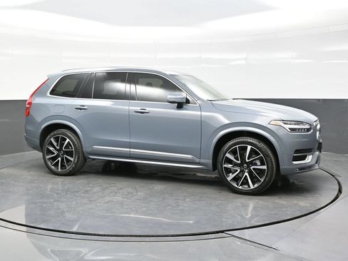 Used 2023 Volvo XC90 B6 Plus AWD/4WD image 8