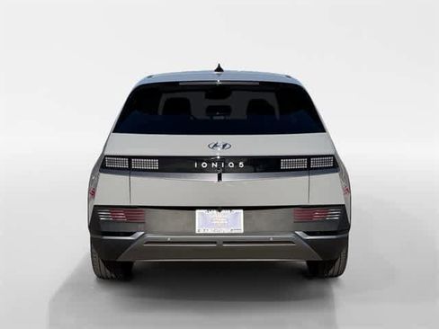 Certified 2024 Hyundai Ioniq 5 SEL image 10