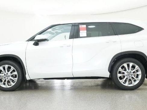 New 2026 Toyota Highlander Limited AWD/4WD image 19